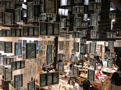 -猫的天空之城概念书店(杭州南宋御街店)