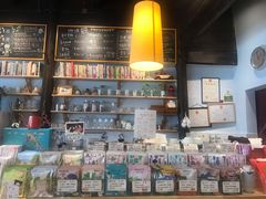 -猫的天空之城概念书店(杭州南宋御街店)