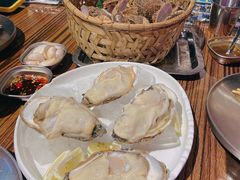 -蚝堡海鲜·威海菜·海肠捞饭·烧烤·亚洲吃蚝公司(幸福门店)