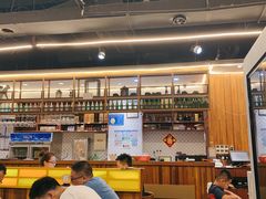 大堂-胡须佬鸡煲四季火锅店(石厦西村直营店)