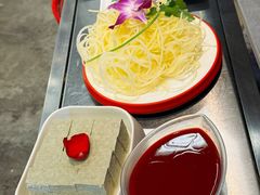 -生活如沸·顺德水牛奶火锅(大学路店)