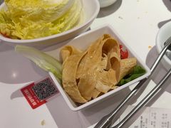-七欣天香辣蟹火锅(闵行浦江欢乐颂店)