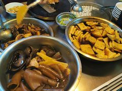 -松树干拌面店