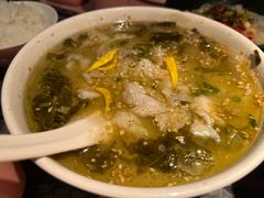 -桂二老坛酸菜鱼(三街两巷店)