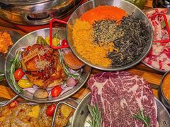 -叽叽扎扎烤肉场(生态城万达店)