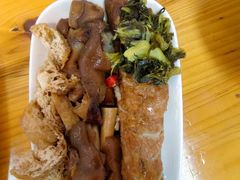 -明姨仔潮汕美食·碳炉猪脚·汕尾牛腩饭·起片鸡煲(起义路店)