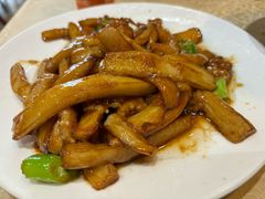 -雪乡人家东北菜·铁锅炖一切(高斯路店)