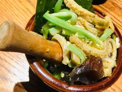 舂青花椒爆牛肚-云海肴·汽锅鸡·云南菜(高德置地店)