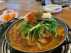 -喇喇排骨火锅·传统韩式脊骨汤(望京西园总店)