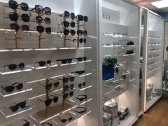 -优视觉视光中心•青少年近视防控(新世界中心写字楼店)