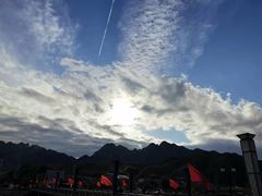 -百里峡七彩艺术小镇