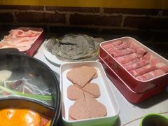 -钢管厂五区小郡肝串串香(奥克斯广场锦城万达店)