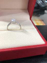 -威德钻石-克拉钻大本营(南京东路店)