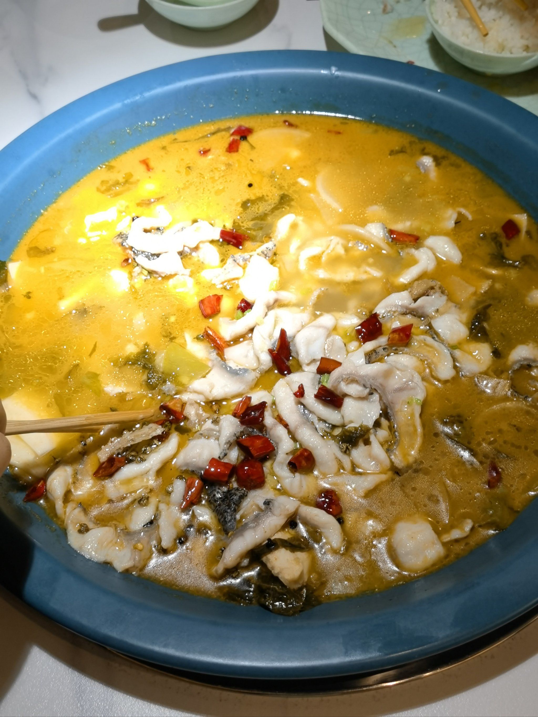 特别喜欢吃他们家的酸菜鱼 味道特别不错 环境很好