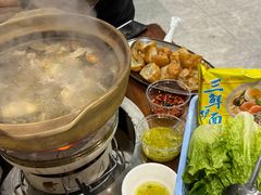 -威邵鸡煲(西华路总店)