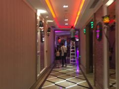 -TOP星派对KTV(珠影星光城店)