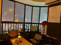 -Mx.cocktail bar