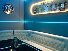 -唯爱KTV聚会餐厅(仙林东城汇店)