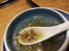 -左庭右院鲜牛肉火锅(金山万达店)