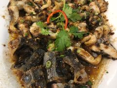 -明记海鲜城（新港西路店）-立体停车场