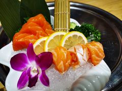 三文鱼刺身-牛藏·黑毛和牛烧肉(环市东店)