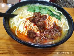 -志权牛肉面(灵山路店)