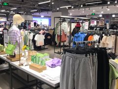 -唯品会(北京国瑞城店)