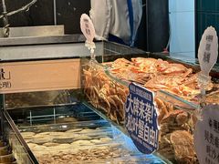 -雍容荟帝王蟹活龙虾展台自助(IFS黑金店)