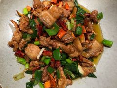 宣威小炒肉-老滇山寨•云南特色菜•地方菜•民族风情歌舞表演(金碧店)