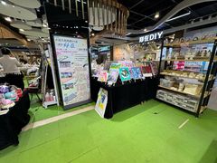 -郑在DIY·潮玩银饰绘画手作(中央大道旗舰店)