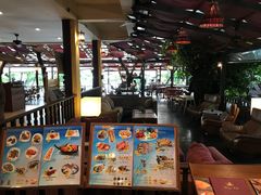 -卷心菜和避孕套餐厅(Pattaya)
