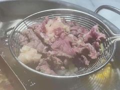 -潮牛宴·鲜牛肉自助火锅烤肉(龙岩新罗万达店)
