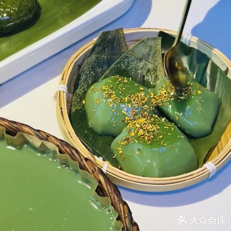 艾草奶冻！💚这口春天感觉好治愈啊……