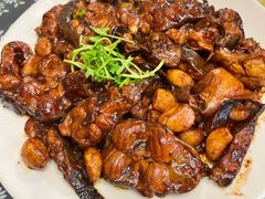 大蒜烧鲶鱼-百花人家(清水镇店)