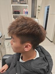 -摩登时代美发沙龙