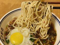 -矮子粉店1985·长沙米粉(湘春路店)