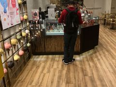 -VENCHI 闻绮(广州太古汇店)
