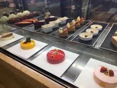 -大中华希尔顿酒店-念自助餐·嗨啤·小龙虾