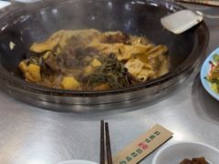 -屯老二农家铁锅炖·行业领军者(梅江店)