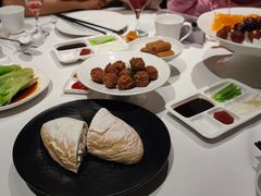 -贝勒爷·酥不腻烤鸭