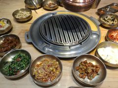 十道正宗韩国小菜-金顺韩式烤肉·网红烤肉店(广利路店)