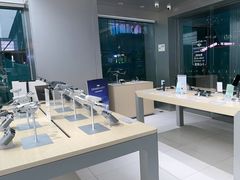 -DJI大疆(深圳华强北曼哈授权体验店)