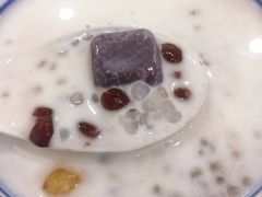 椰汁红豆芋圆-赵记传承特色牛奶甜品(泉城广场店)