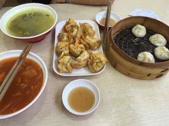 -珊珊小笼馆(仙霞路店)