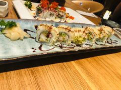 三文鱼牛油果寿司-隐泉之语日式料理(王府中环店)