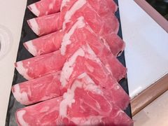 -老牌坊云南鱼豆花火锅(哈西万达店)