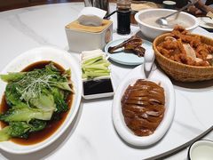 -梅利汴京烤鸭•开封豫菜地标店(东司门店)