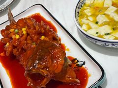 招牌松鼠鱼小份-老苏州芳和园茶酒楼  传统苏帮菜(观前店)