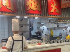-四囍码头海鲜烧烤自助火锅(外滩南京东路悦荟广场店)