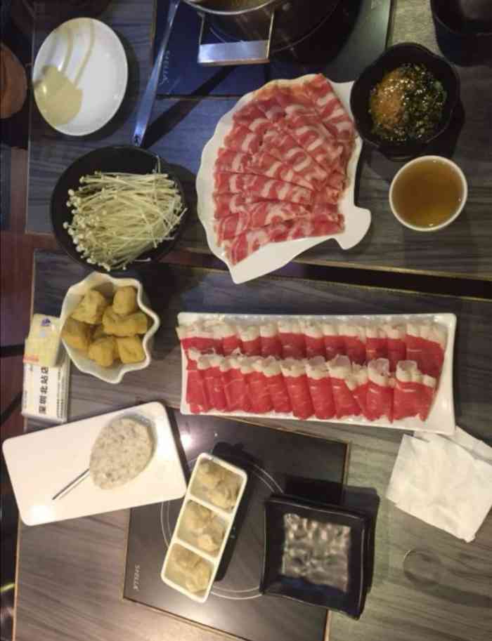 小黑牛涮涮锅(深圳北站店)-"位置:在深圳北出来的滨果空间里面二层,周